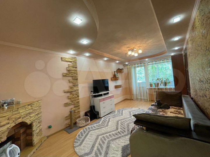 2-к. квартира, 50 м², 1/5 эт.