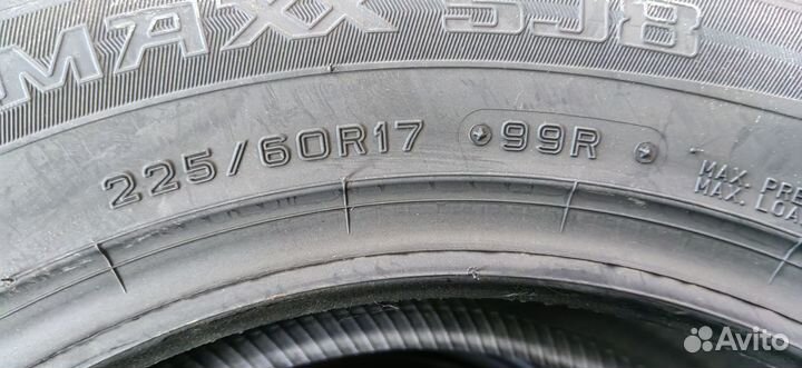 Dunlop Winter Maxx SJ8 225/60 R17 99R