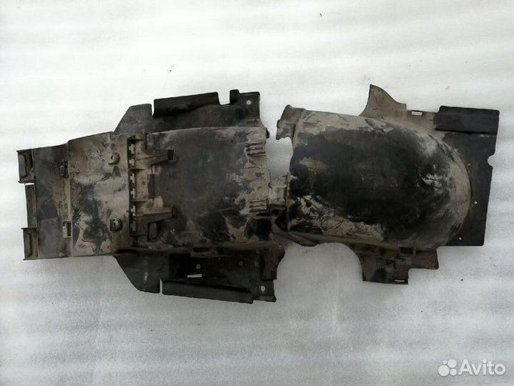 Honda GL1500 Goldwing задний подкрылок