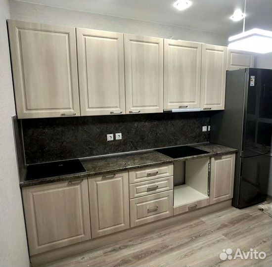 Кухни на заказ с удобными системами хранения