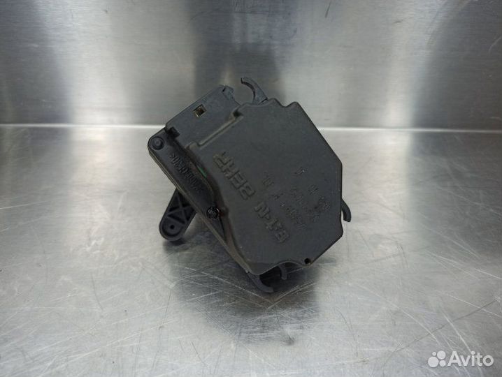 Мотор заслонки печки Volvo S60 RS B5244S 2009