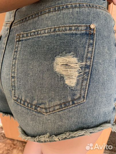 Джинсовые шорты