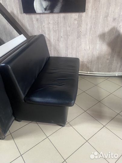 Кожаный диван бу