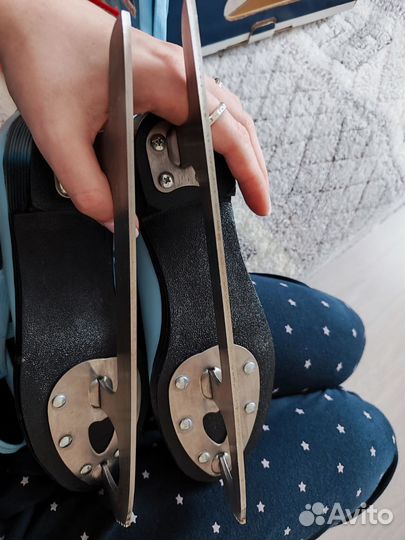 Коньки фигурные женские 38 размер