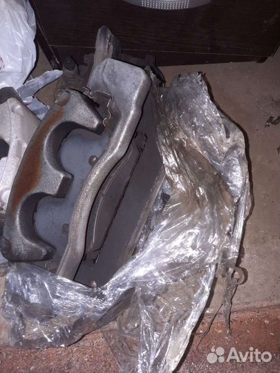 Задние оригинал суппорта Chevrolet Tahoe IV