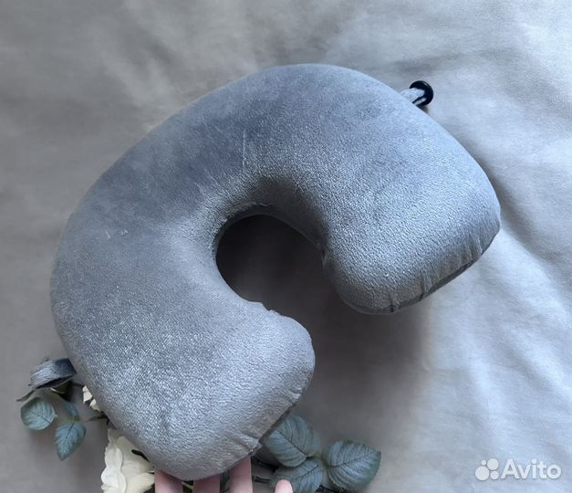 Подушка для шеи дорожняя