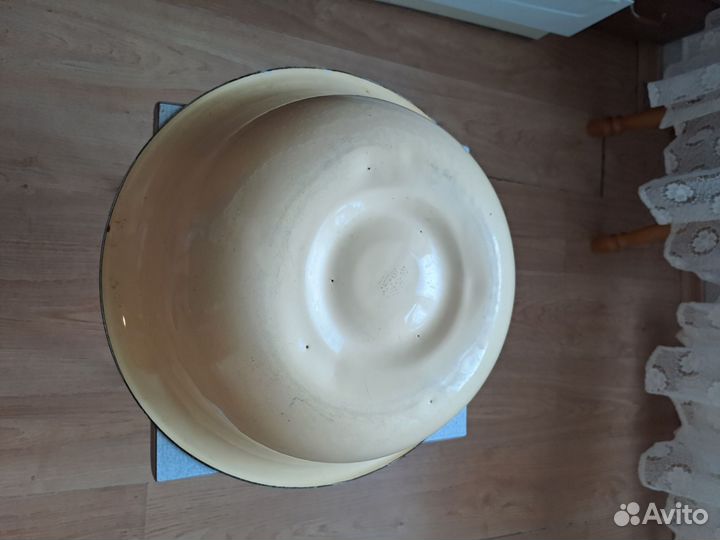 Эмалированный таз