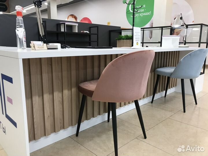 Стильный новый островок торговый для маникюра