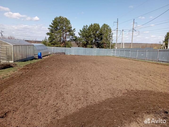 Вспашка земли мотоблоком