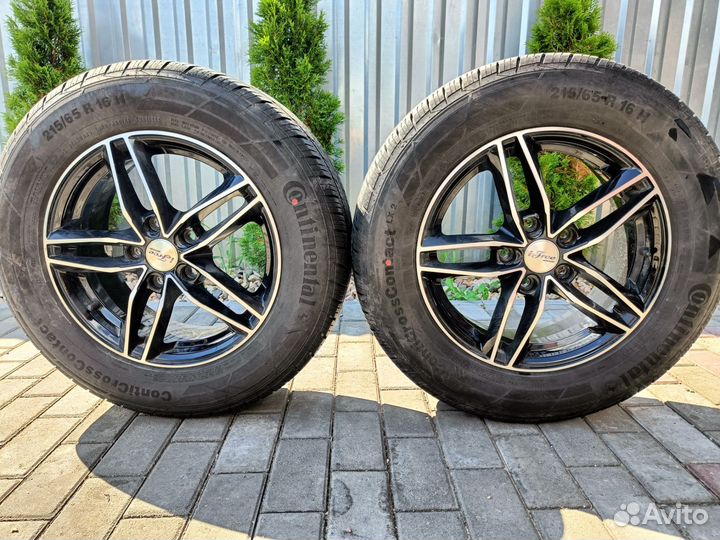 Колёса r16 летние на Дастер