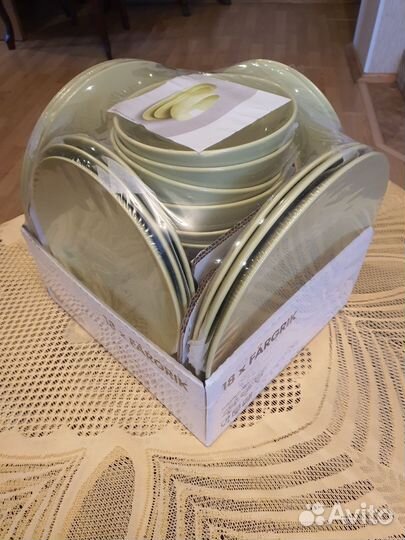 Набор столовой посуды на 6 персон