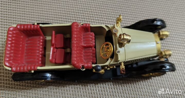 Руссобалт С24-40, А22, СССР 1:43/ Бежевый