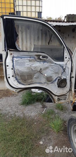 Дверь Передняя Левая Kia Bongo 3 760034E010 J3