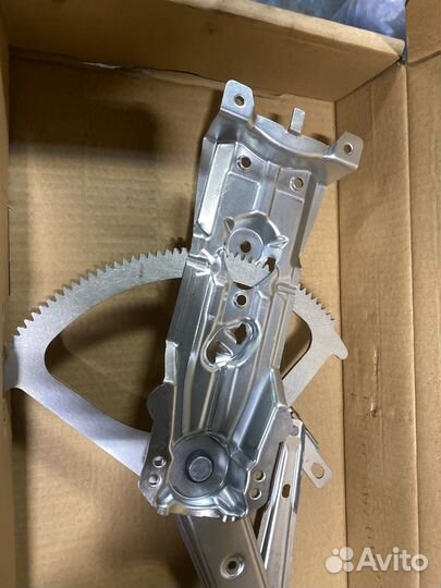 Стеклоподъемник передний левый opel astra h