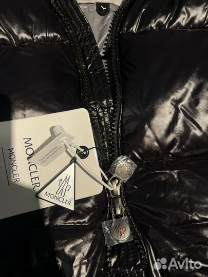 Пуховик moncler