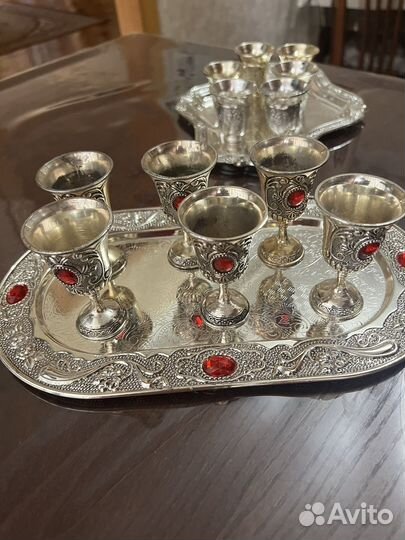 Рюмки с подносом