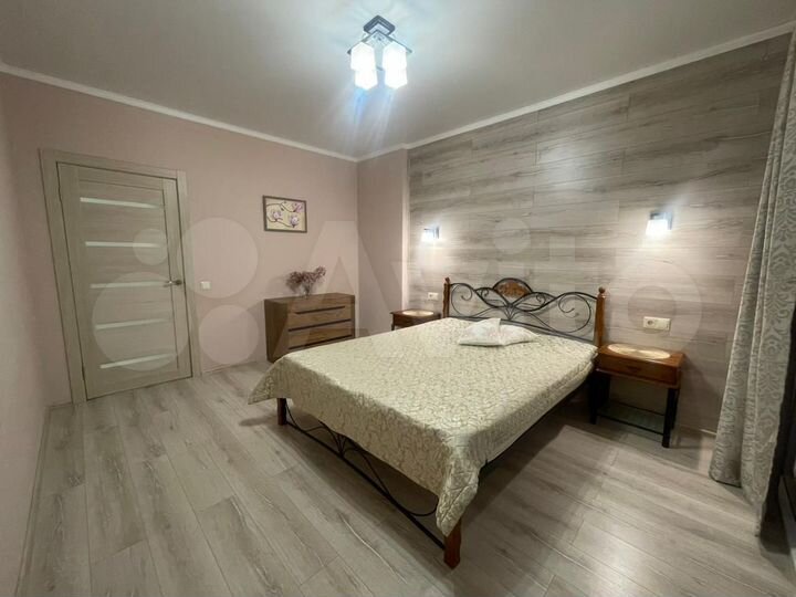 2-к. квартира, 65 м², 10/14 эт.