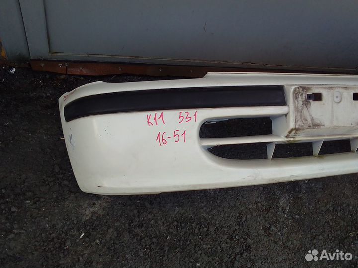 Продам бампер Nissan march 1997-2002