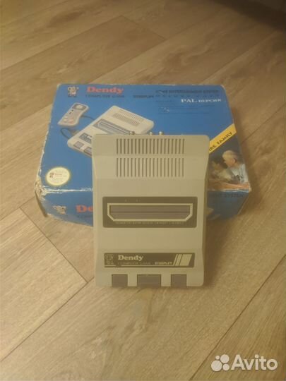 Игровая приставка dendy