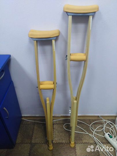 Костыли деревянные