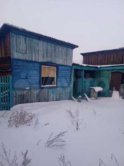 Дом 25 м² на участке 8 сот.