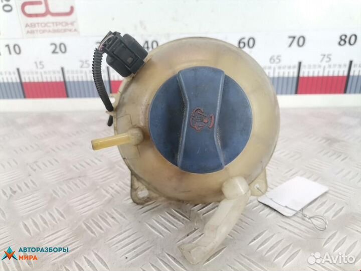 Бачок расширительный Volkswagen Golf 3 1998