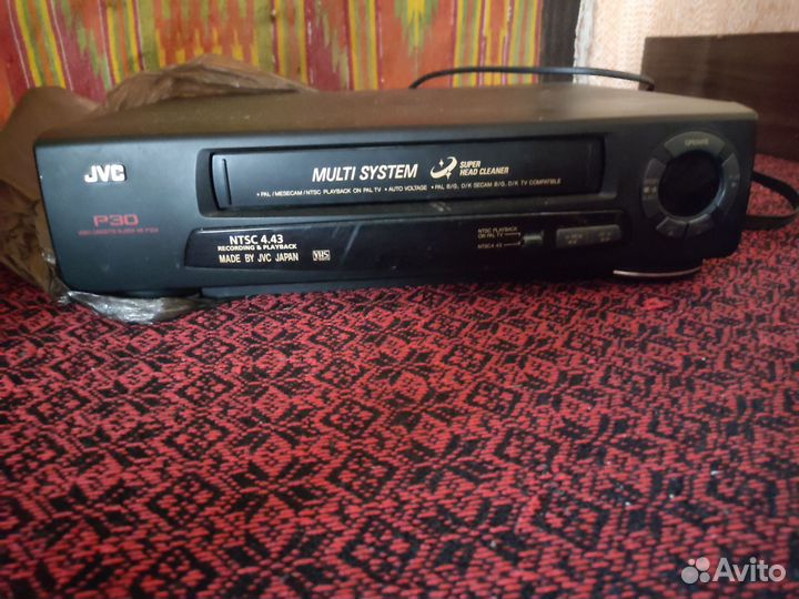 Видеомагнитофон jvc