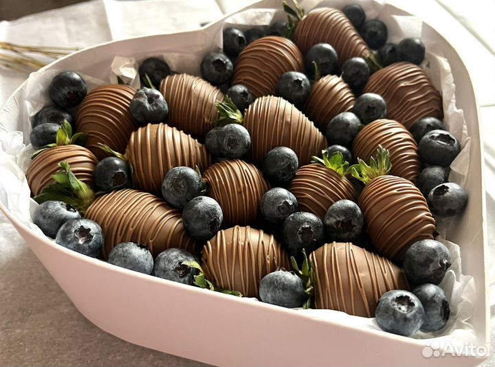 Клубника / подарок маме