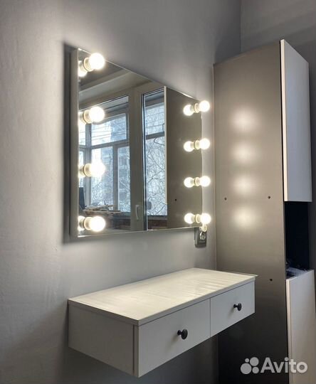 Гримерное зеркало с подсветкой, с лампочками