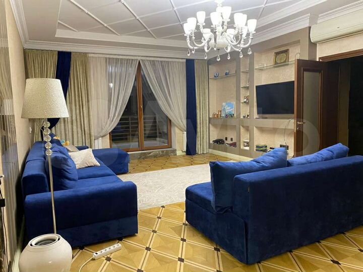 4-к. квартира, 146 м², 2/5 эт.