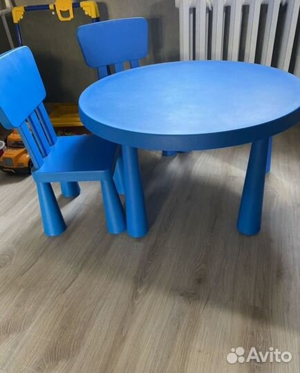 Детский стол и стул IKEA маммут