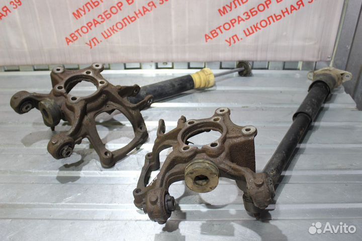 Кулаки задние амортизаторы задние Мазда 3 бм (BM)