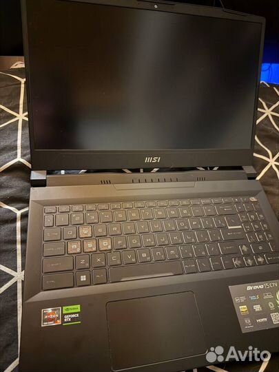 Ноутбук MSI bravo 15 c7v