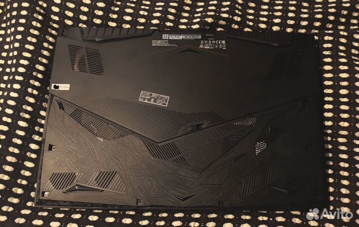 Игровой ноутбук MSI Leopard GP75 10SFK