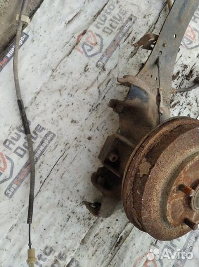 Цапфа (кулак) задняя левая Ford Focus 1 2.0 2004