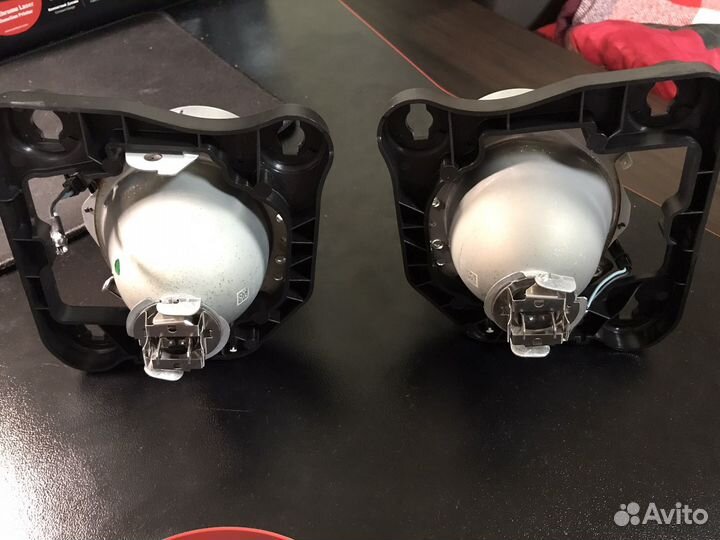 Линзы в фары Ford Explorer 5 дорест