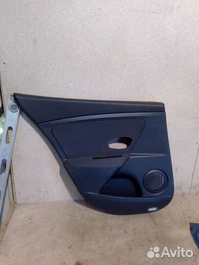 Обшивка задней двери Renault Megan 3 хэтчбек
