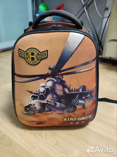 Школьный рюкзак