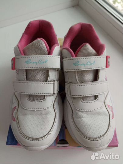 Кроссовки для девочки 30 размер