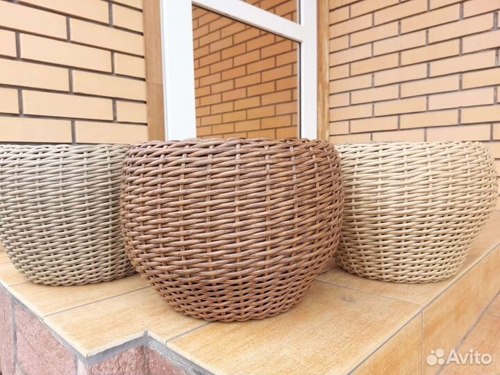 Кашпо из ротанга