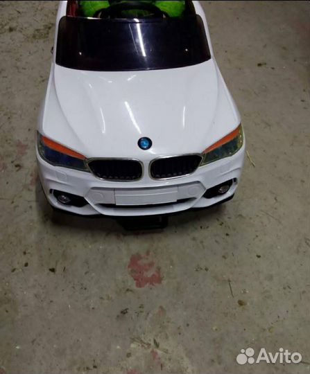 Детский электромобиль