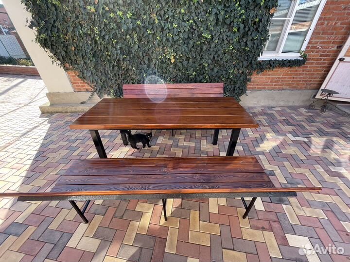 Скамейка деревянная