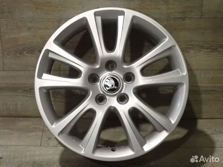 Комплект дисков R17 Skoda Octavia A5 оригинал 2к