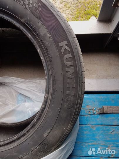 Kumho Radial 857 205/60 R16 92H