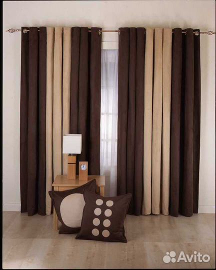 1 комплект штор.На кухню проданы