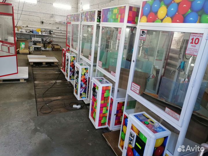 Автомат кранмашина с игрушками призовой