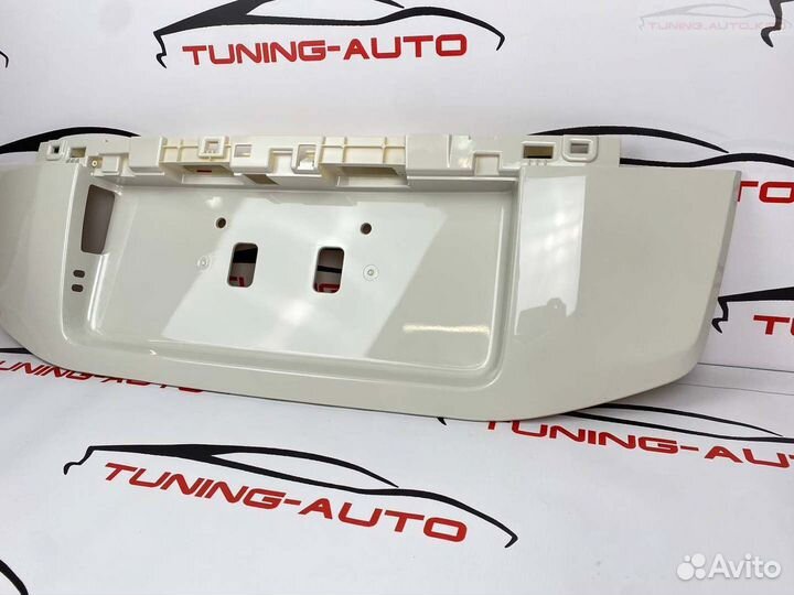 Накладка под номер Toyota LC Prado 150 Y6037