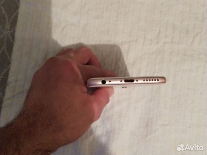 iPhone 6S, 32 ГБ