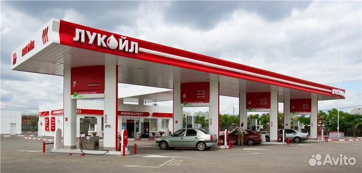 Заправщик АЗС лукойл