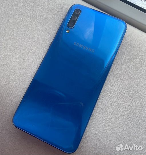 Телефон Samsung а 50